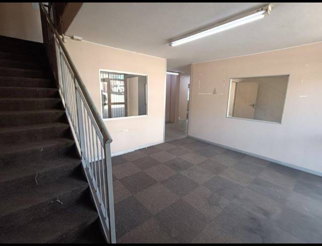 INDUSTRIAL PROPERTY TO RENT IN SAMRAND BUSINESS PARK